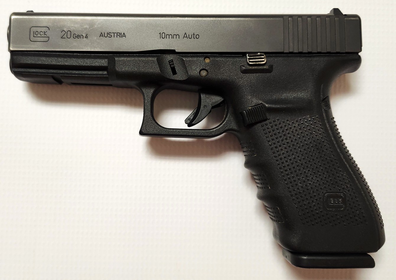 Used Glock 20 Gen4 10mm Pistol 4.6" Barrel 15 Round